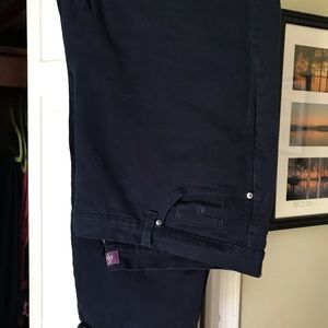 Gloria Vanderbilt Amanda jeans